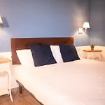 Demithos Rooms
